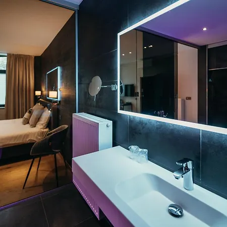 Le Manoir מלון 3*