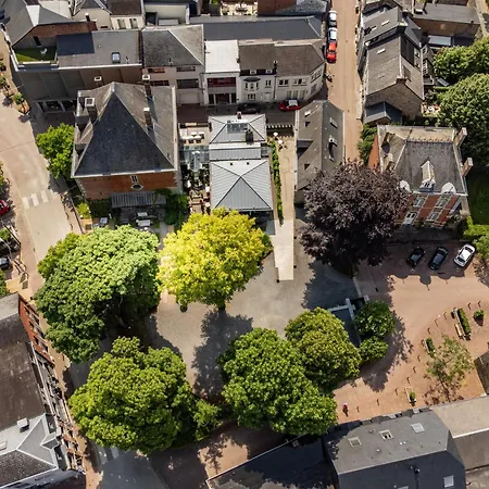 Отель Le Manoir Марш-ан-Фаменн